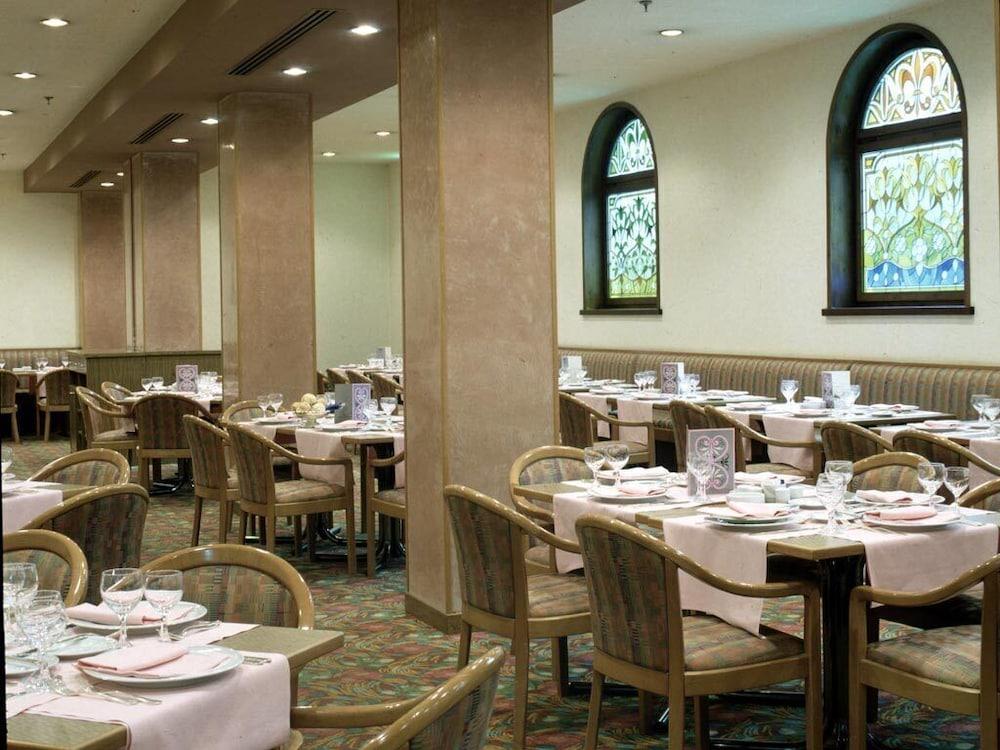 Conference Florentia Hotel Флоренция Екстериор снимка