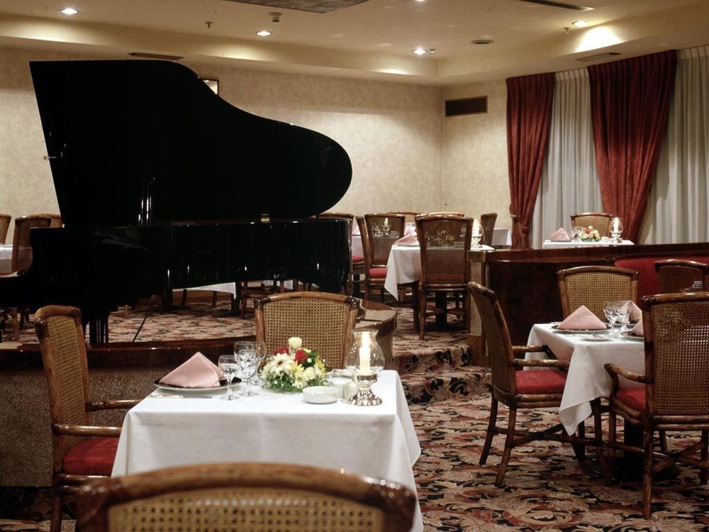 Conference Florentia Hotel Флоренция Ресторант снимка